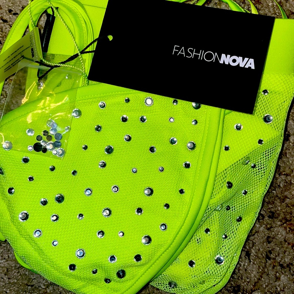 Brand new with tags still. 2 piece neon yellow fashionnova Rhinestone “sun suit”